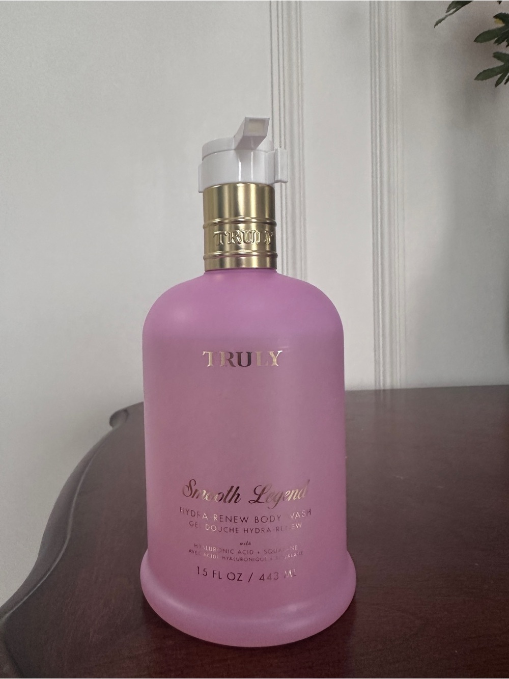 Truly Smooth Legend Hydrate & Renew Body Wash — Pink